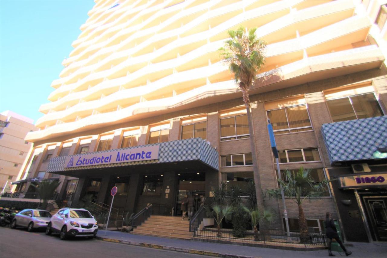 Estudio Casaturis En Planta 18 En Pleno Centro De A106 Appartement *